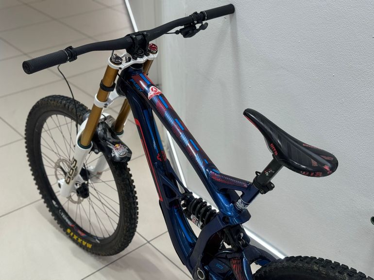 Used GT Fury Expert 27, 5” 2017 Mountainbike, Blue — image 6 of 9