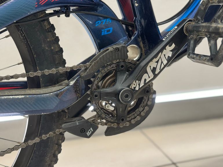 Used GT Fury Expert 27, 5” 2017 Mountainbike, Blue — image 8 of 9