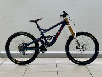 Used GT Fury Expert 27, 5” 2017 Mountainbike, Blue — image 1 of 9