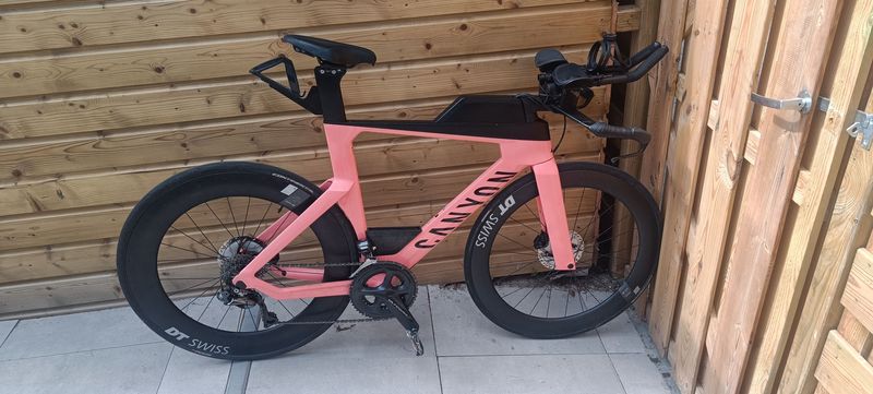 Used Canyon Speedmax CF 8 WMN Disc Di2 2022 2022 Road & Gravel