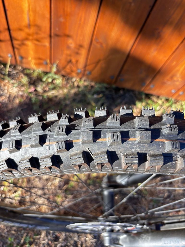 Used Canyon Stoic 4 2024 2024 Mountainbike, Light Gray, 27.5, 29 — image 9 of 16