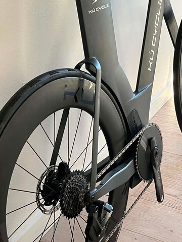 KU cycle Custom SRAM Force eTap AXS 2022 Road & Gravel d'occasion — image 9 sur 10