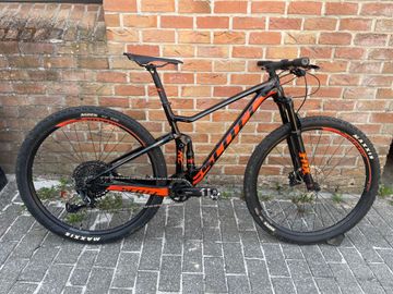 Used Scott Spark RC 900 Comp 2018 2018 Mountainbike, Orange, 29 — image 7 of 8