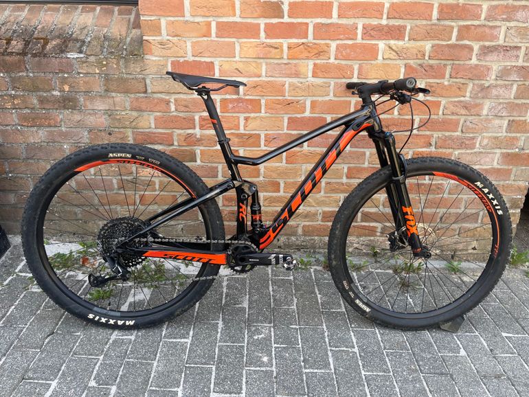 Used Scott Spark RC 900 Comp 2018 2018 Mountainbike, Orange, 29 — image 7 of 8