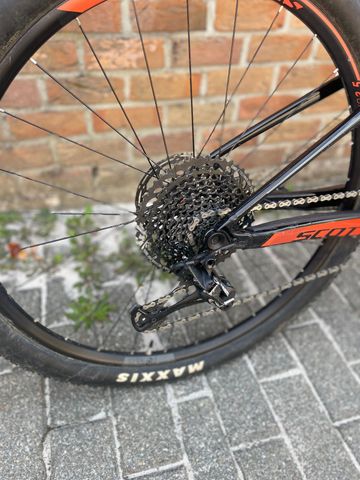 Used Scott Spark RC 900 Comp 2018 2018 Mountainbike, Orange, 29 — image 4 of 8