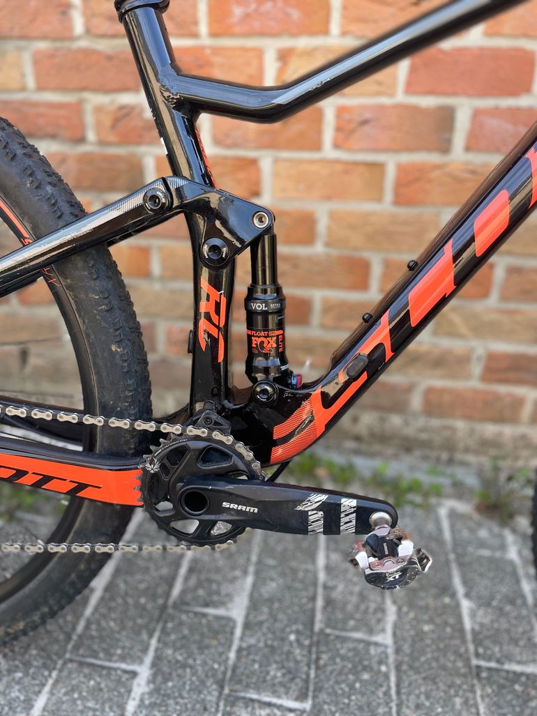 Used Scott Spark RC 900 Comp 2018 2018 Mountainbike, Orange, 29 — image 5 of 8