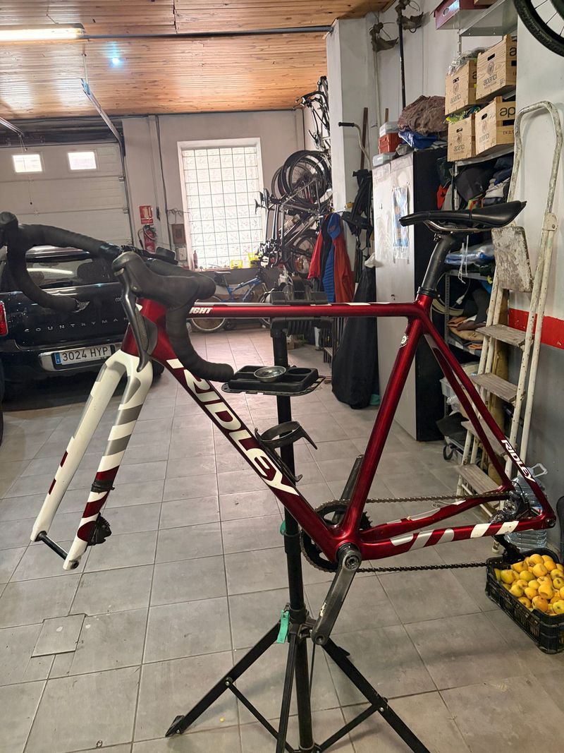 Použité Ridley X-Night SL Disc - Shimano GRX800 DI2 2x11sp 2022 Frameset 2022 Road & Gravel