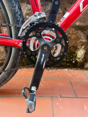 Used Cannondale Trail Shimano Deore 2005 Mountainbike, Red — image 2 of 6