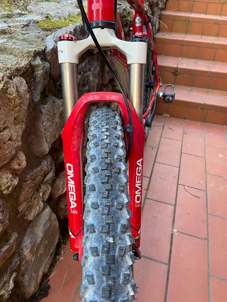 Used Cannondale Trail Shimano Deore 2005 Mountainbike, Red — image 4 of 6