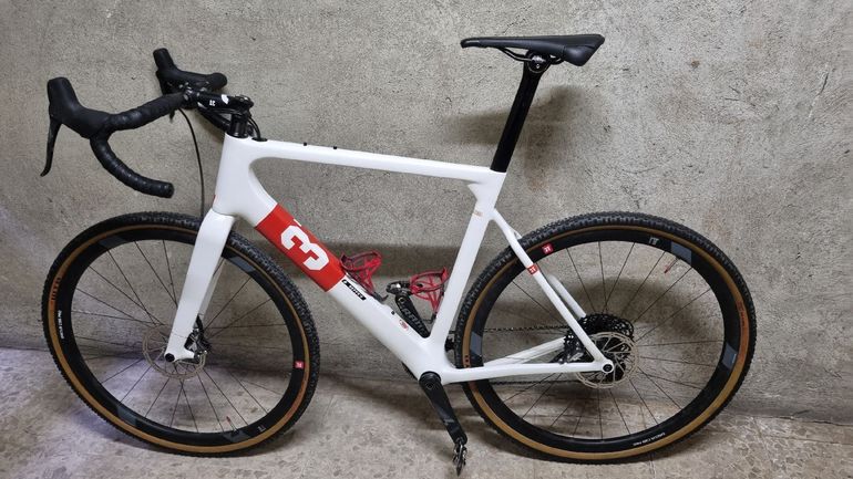 3T Exploro 2018 Road & Gravel d'occasion — image 2 sur 7