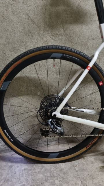 3T Exploro 2018 Road & Gravel d'occasion — image 3 sur 7