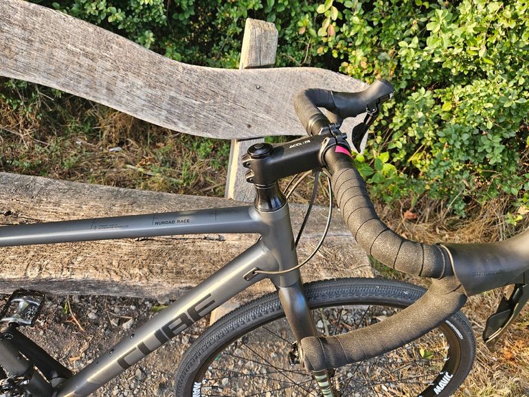 CUBE Nuroad Shimano Tiagra 2023 Road & Gravel usato, Grigio chiaro — immagine 6 di 10