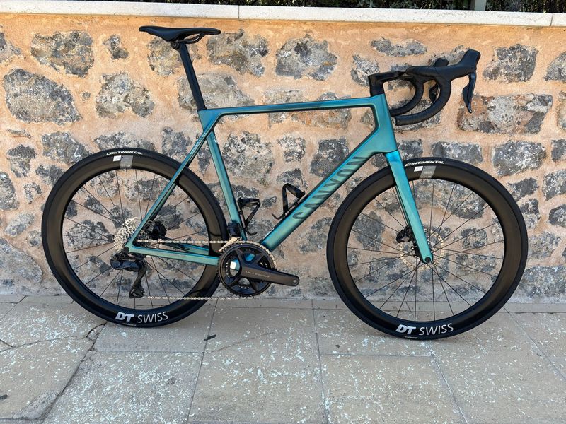 Used Canyon Ultimate CF SLX 8 Di2 2024 2024 Road & Gravel