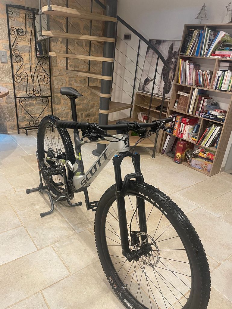 Scott Spark RC Comp 2025 2025 Mountainbike d'occasion — image 4 sur 6