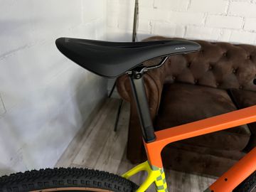 Used Megamo Silk 04 2027 2027 Road & Gravel, Orange — image 3 of 21
