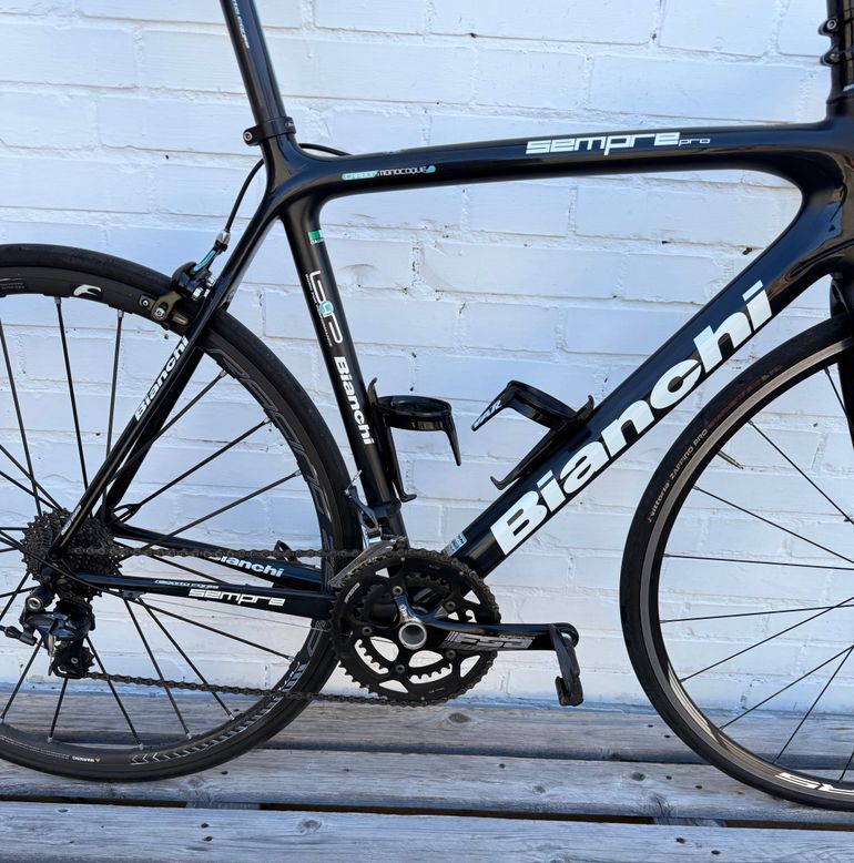 Used Bianchi Sempre Pro 2019 2019 Road & Gravel, Black — image 3 of 5