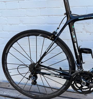 Used Bianchi Sempre Pro 2019 2019 Road & Gravel, Black — image 4 of 5