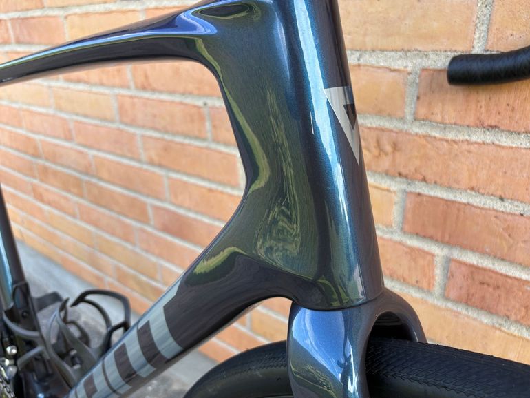 Used Giant Defy Advanced 2 2026 2026 Road & Gravel, Blue — image 8 of 8