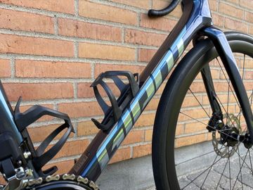 Used Giant Defy Advanced 2 2026 2026 Road & Gravel, Blue — image 6 of 8