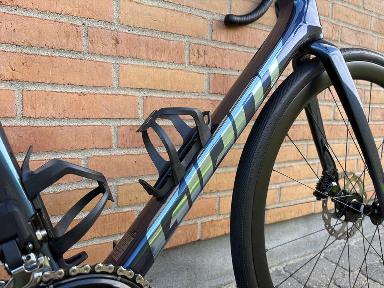 Used Giant Defy Advanced 2 2026 2026 Road & Gravel, Blue — image 6 of 8