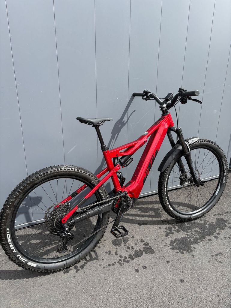 Gebrauchtes KTM MACINA KAPOHO 7973 2025 2025 Mountainbike, Rot, 29, 27.5 — Bild 2 von 4