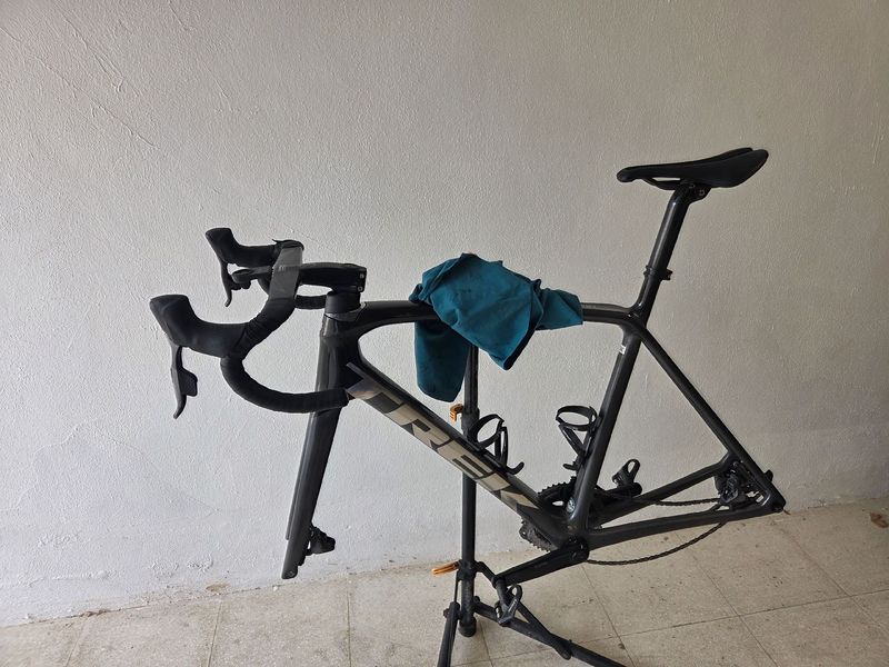 Used Trek Émonda SLR 6 2023 2023 Road & Gravel