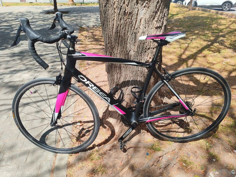 Used Orbea Avant Shimano 105 2017 Road & Gravel, Black — image 3 of 11