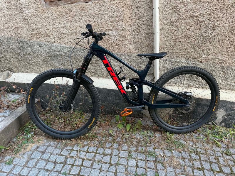 Käytetty Trek Slash 9.8 XT Gen 5 2023 2023 MTB