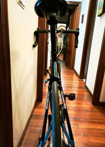 Used Lapierre Sensium 200 Carbón 2017 Road & Gravel, Black — image 2 of 4