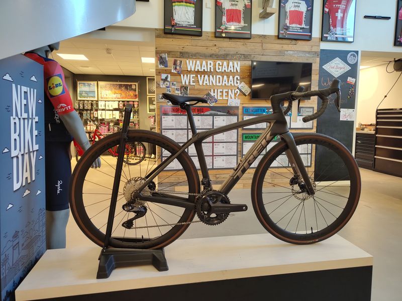 Trek Domane SL 7 Gen 4 2026 2026 Road & Gravel d'occasion