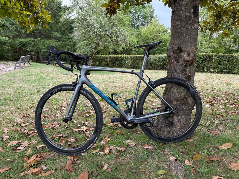 Used Giant TCR Advanced SL 2 2020 2020 Road & Gravel