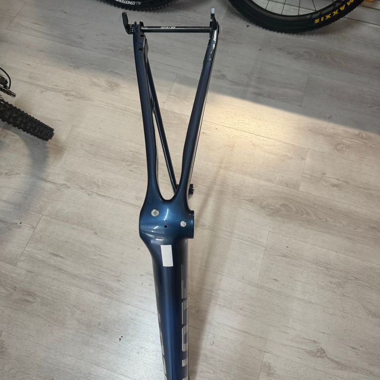 Scott Addict 30 2023 Frameset 2023 Road & Gravel usato, Blu — immagine 7 di 11