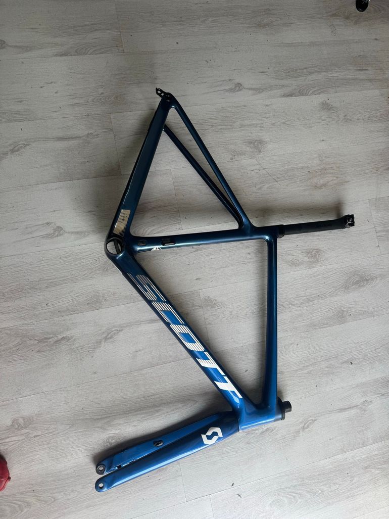 Scott Addict 30 2023 Frameset 2023 Road & Gravel usato, Blu — immagine 11 di 11