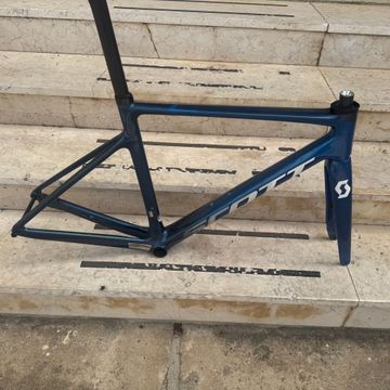 Scott Addict 30 2023 Frameset 2023 Road & Gravel usato, Blu — immagine 1 di 11