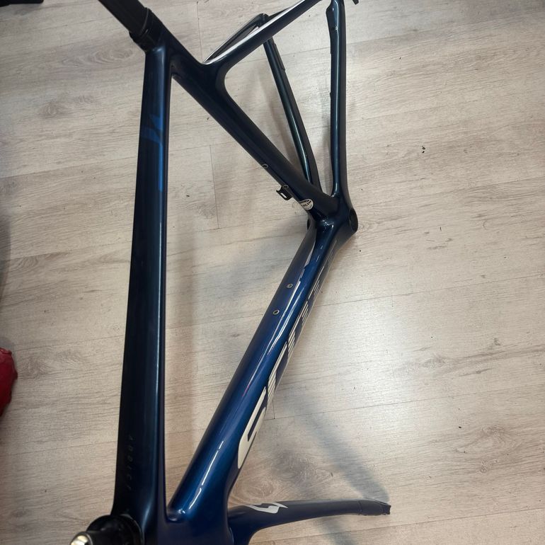 Scott Addict 30 2023 Frameset 2023 Road & Gravel usato, Blu — immagine 3 di 11