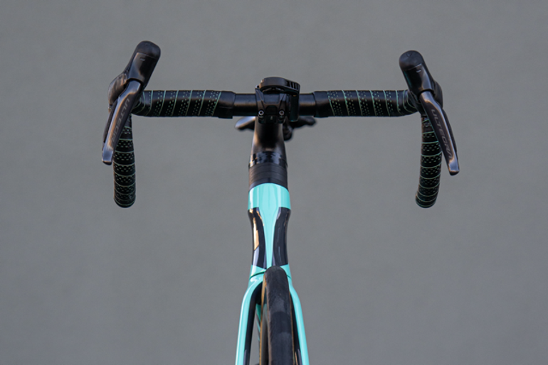 Brugt Bianchi Oltre Comp Ultegra Di2 2023 2023 Road & Gravel — billede 13 af 16