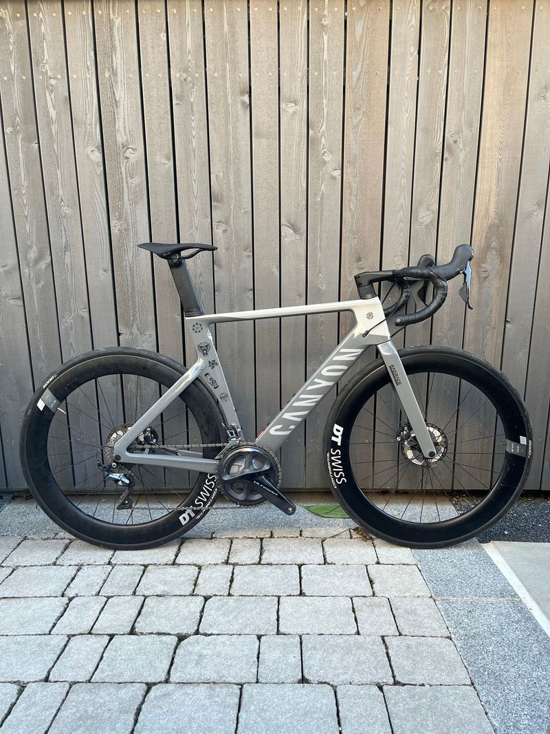 Used Canyon Aeroad CF SL 8 2023 2023 Road & Gravel