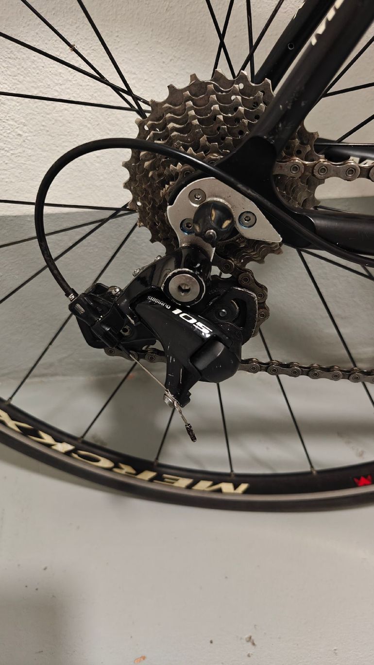 Używany Eddy Merckx Custom Shimano 105 2014 Road & Gravel — zdjęcie 2 z 3