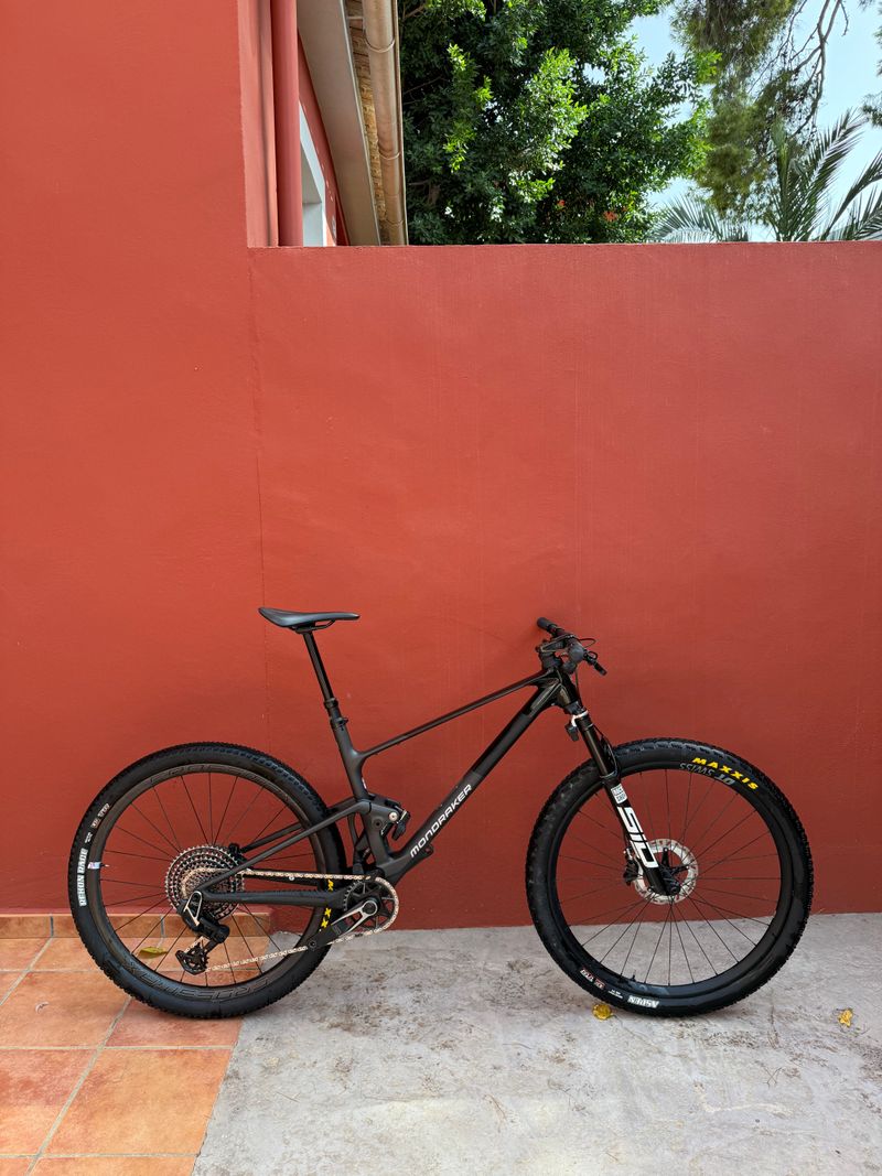 Käytetty Mondraker F-Podium RR Carbon 29 2026 MTB