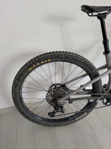 ORBEA OIZ M30 2021 Mountainbike usato, Grigio chiaro — immagine 2 di 3