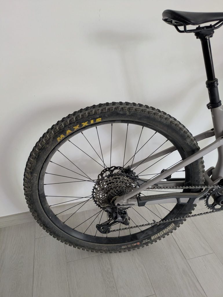 ORBEA OIZ M30 2021 Mountainbike usato, Grigio chiaro — immagine 2 di 3