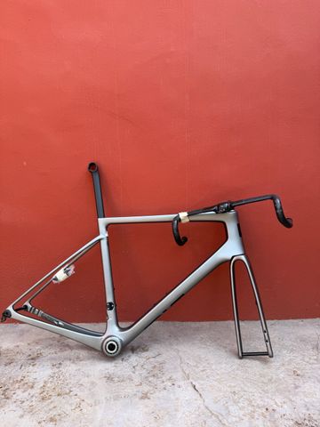 Gebrauchtes Enve Melee 2024 Frameset 2024 Road & Gravel, Hellgrau — Bild 1 von 17