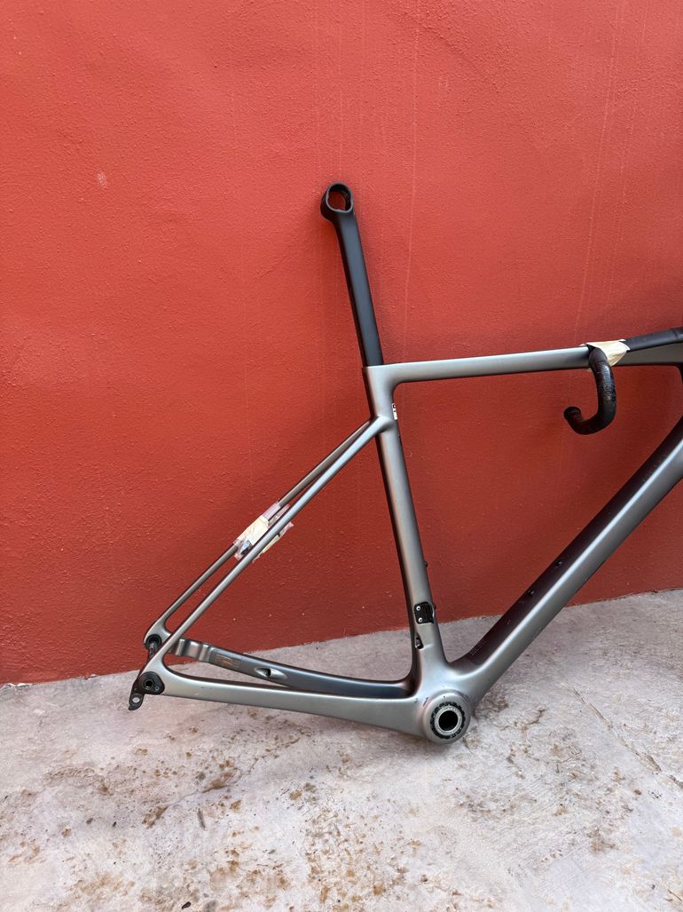 Gebrauchtes Enve Melee 2024 Frameset 2024 Road & Gravel, Hellgrau — Bild 7 von 17