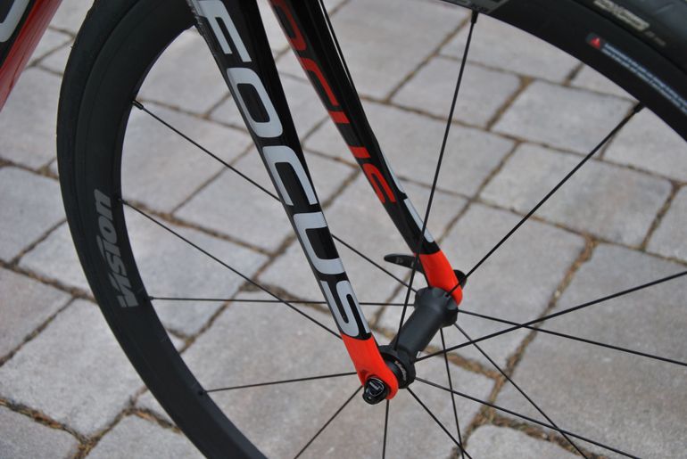 Gebrauchtes Focus Izalco Team SL 1.0 2015 Road & Gravel, Schwarz — Bild 2 von 7
