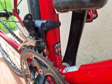 Used Trek Alpha Shimano 105 2011 Road & Gravel, White — image 4 of 8