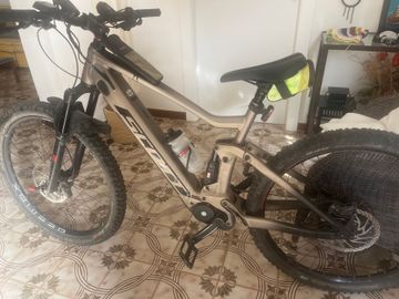Używany Scott Strike eRide 930 2020 2020 Mountainbike — zdjęcie 2 z 3