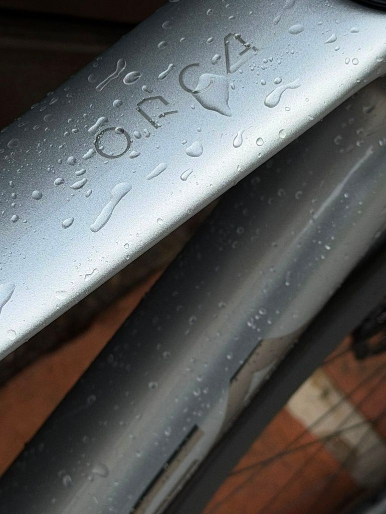 Orbea ORCA M10iLTD PWR 2025 2025 Road & Gravel usato, Grigio chiaro — immagine 6 di 7