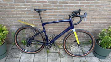 Gebrauchtes BMC URS ONE (VAR 2) 2022 2022 Road & Gravel, Violett — Bild 1 von 11