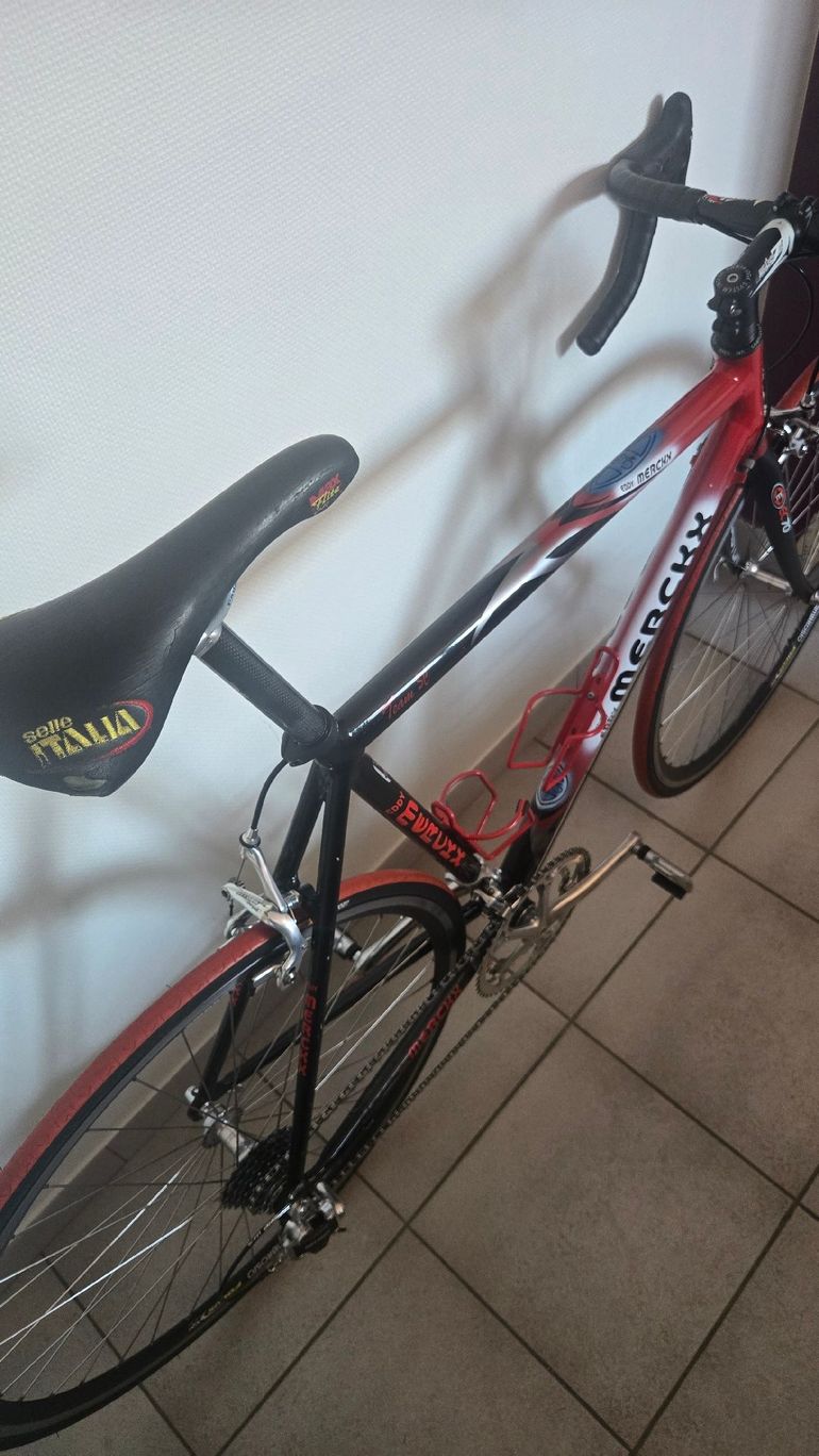 Used Eddy Merckx Team SC - Campagnolo Record 2003 Road & Gravel, Red — image 14 of 16