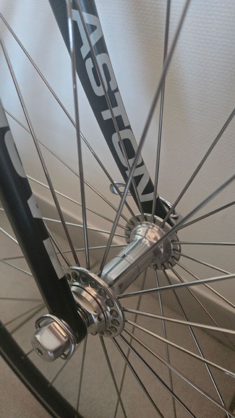 Used Eddy Merckx Team SC - Campagnolo Record 2003 Road & Gravel, Red — image 4 of 16